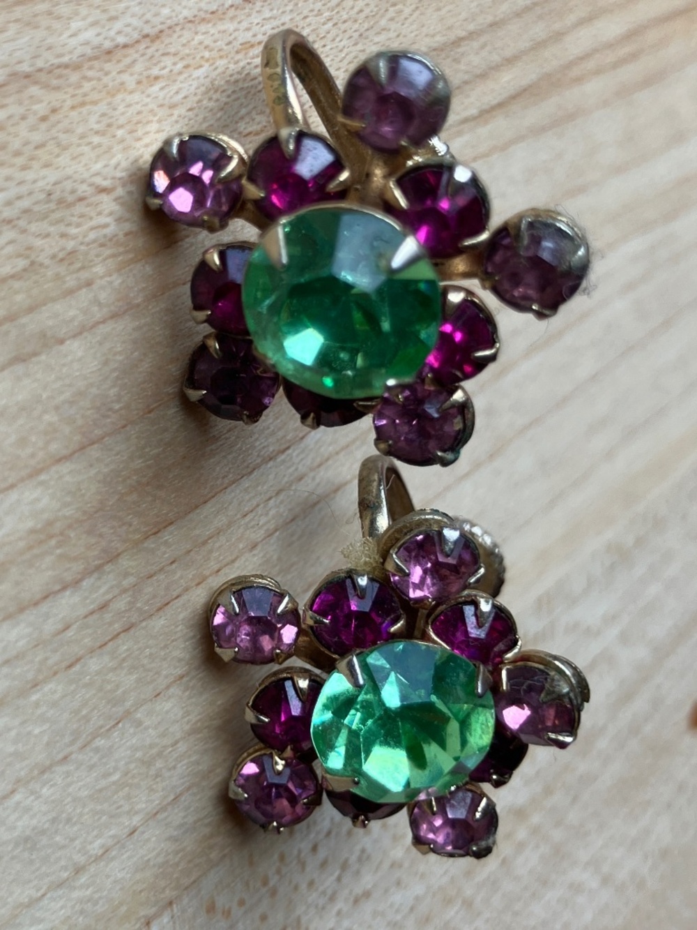Vintage 1950s Floral Rhinestone Clip-On Earrings - Emerald & Fuchsia